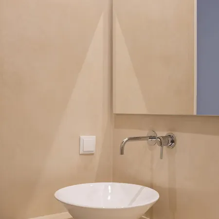 Luxury 4-bedroom In Prime Lejlighed