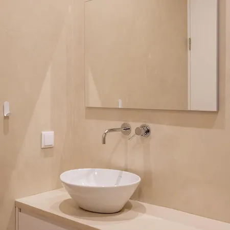 Luxury 4-bedroom In Prime Lejlighed *